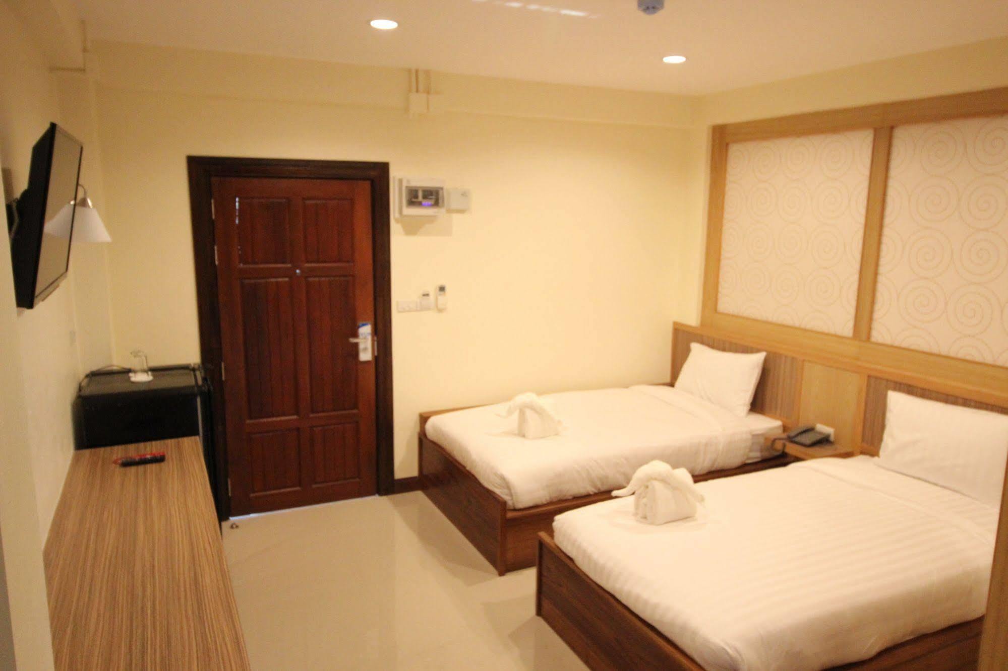 Monmuang Hotell Chiang Mai Exteriör bild