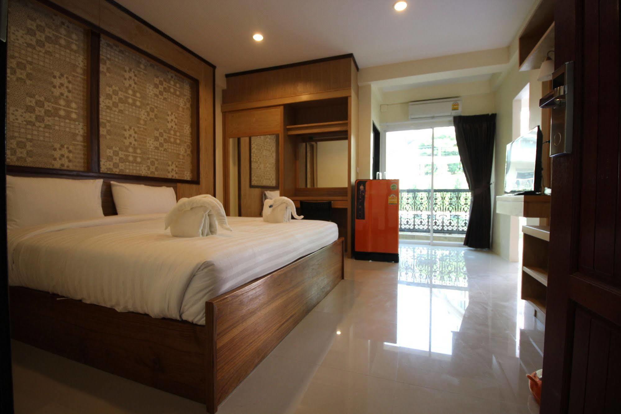 Monmuang Hotell Chiang Mai Exteriör bild