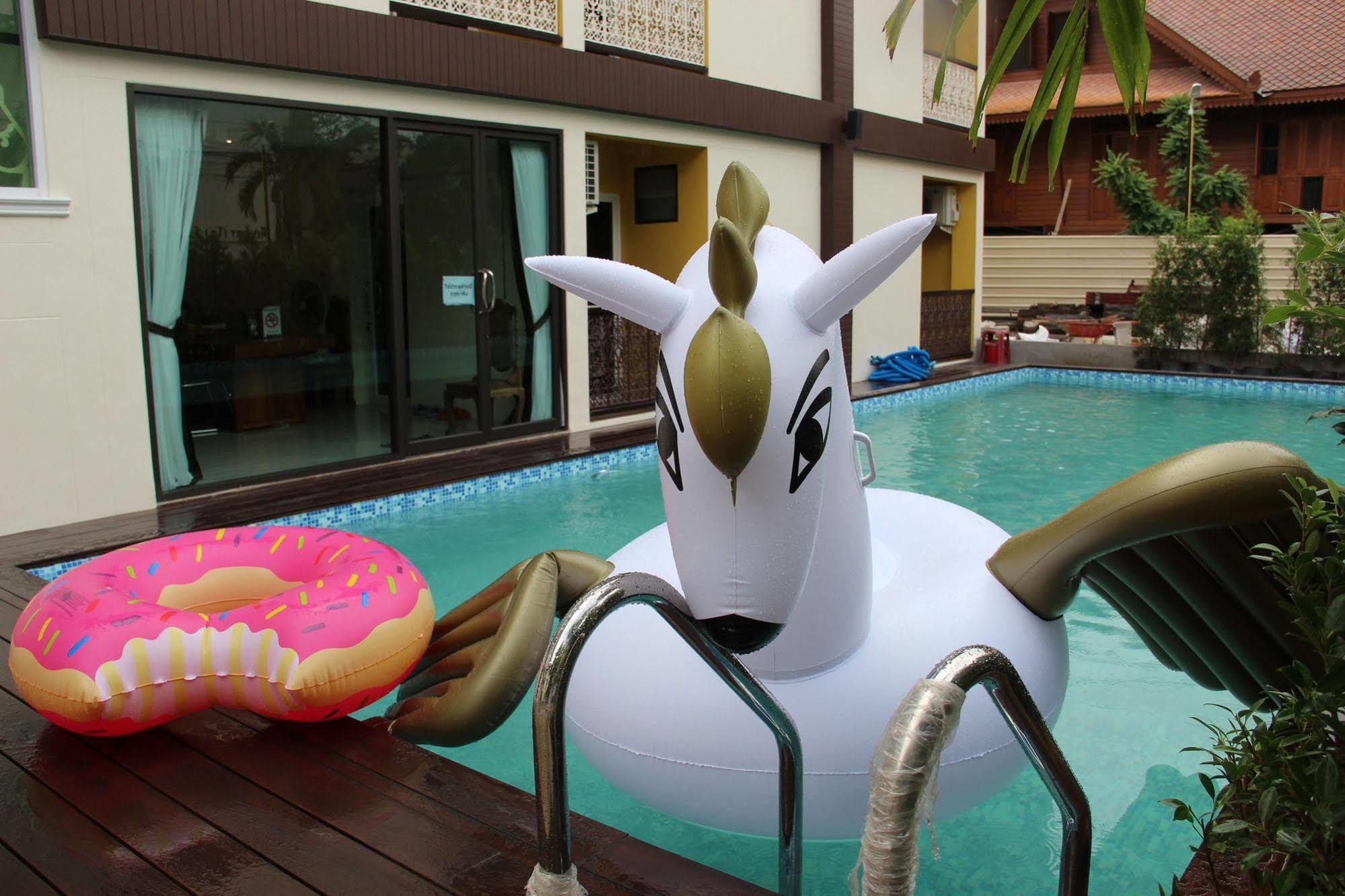 Monmuang Hotell Chiang Mai Exteriör bild