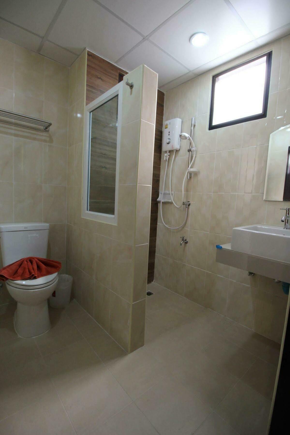 Monmuang Hotell Chiang Mai Exteriör bild