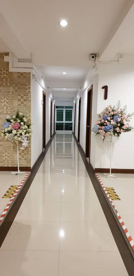 Monmuang Hotell Chiang Mai Exteriör bild